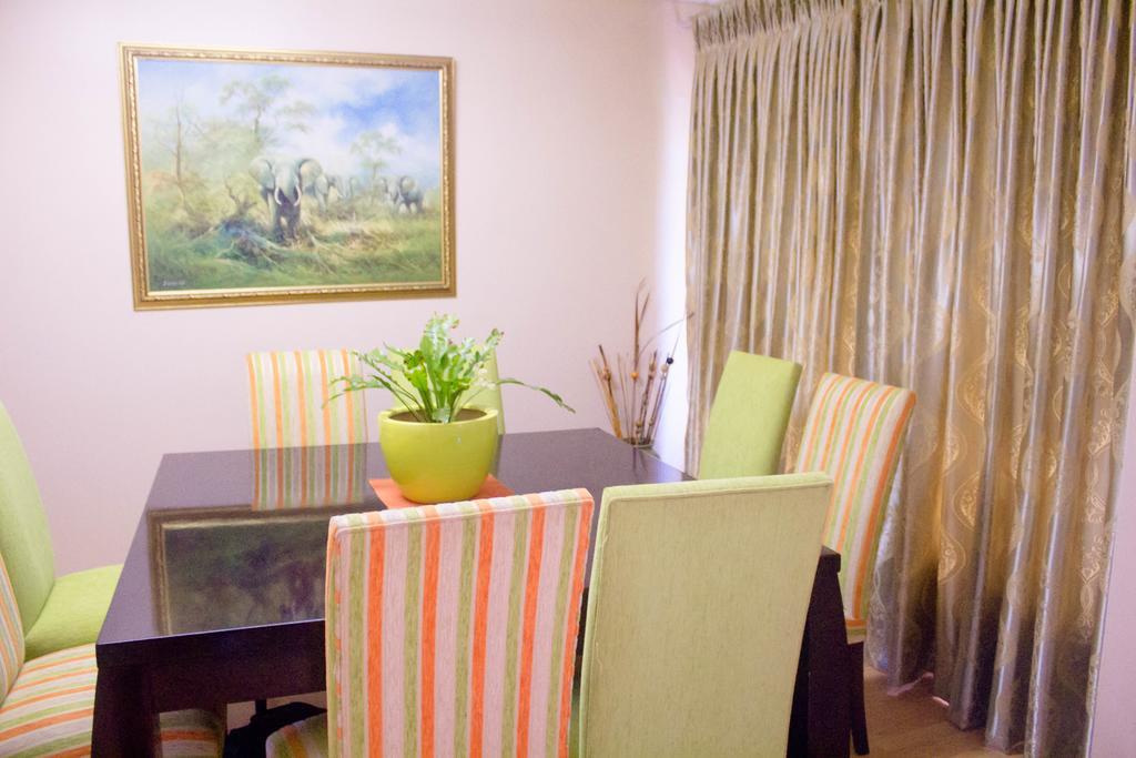 Randburg Khuvena Guesthouse מראה חיצוני תמונה